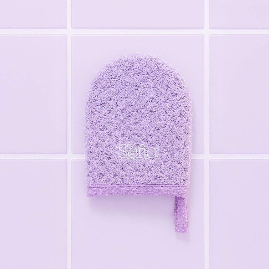 Make-up remover glove